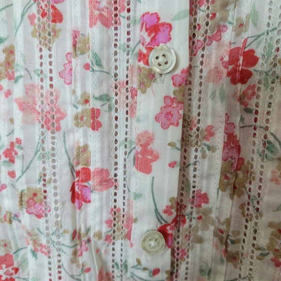 Talbots Ruffle Pintuck Blouse In Swirly Ditsy Floral Size S Button Front - Picture 5 of 10